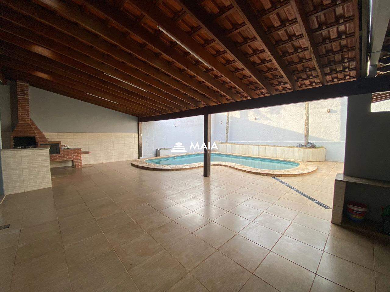 Casa para aluguel no Frei Eugênio: 