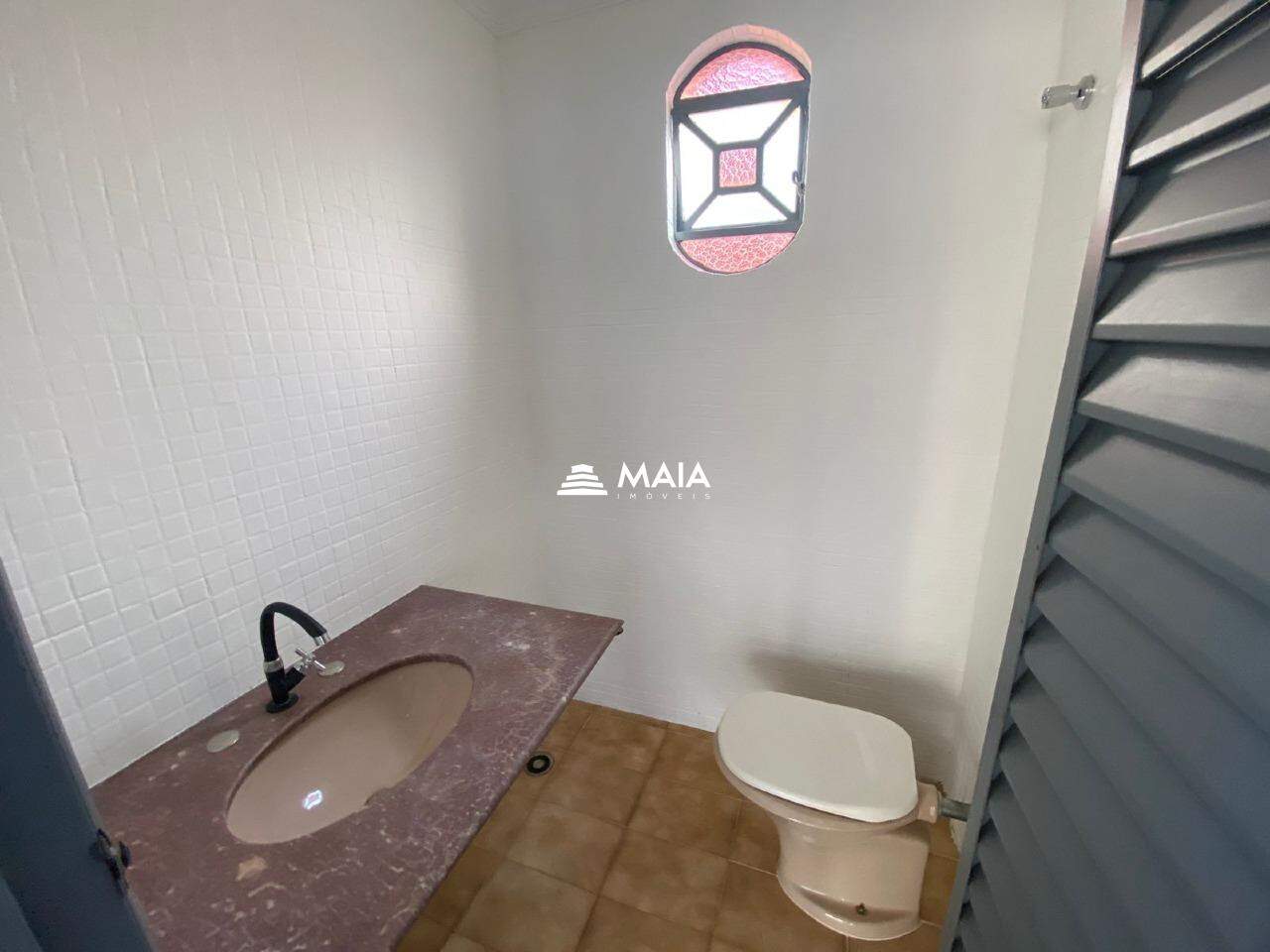 Casa para aluguel no Frei Eugênio: 