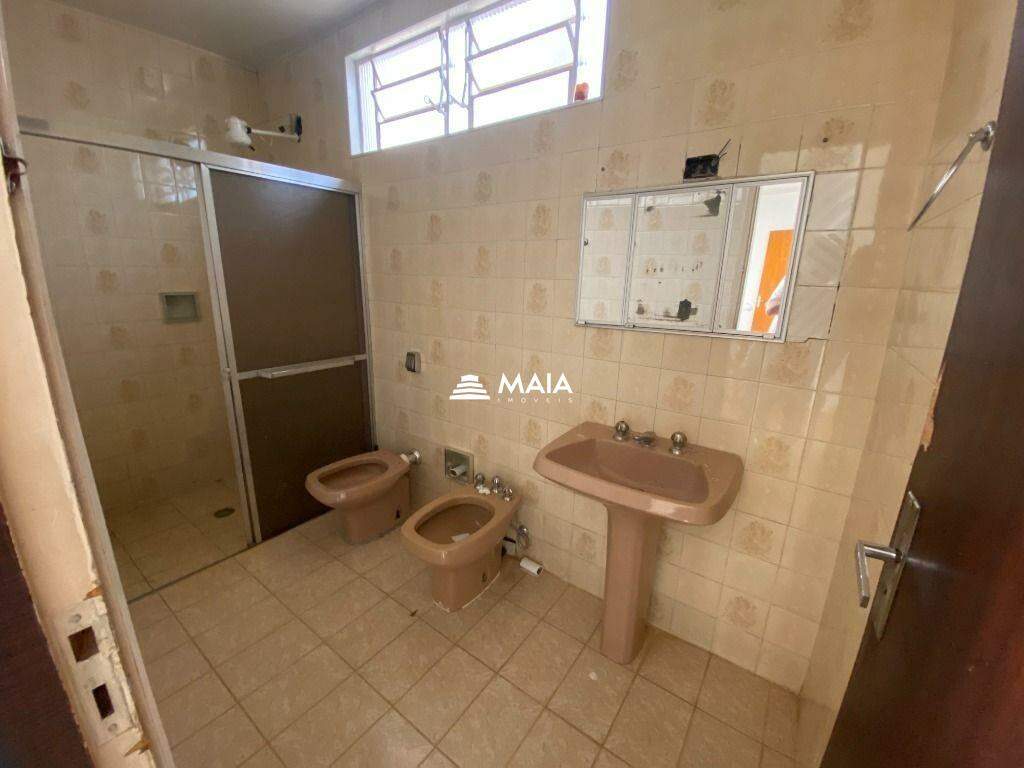 Casa à venda no Conjunto Guanabara: 