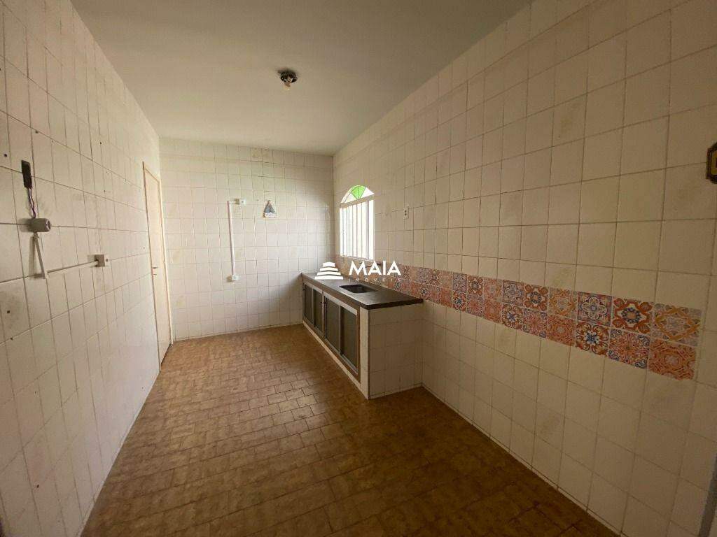 Casa à venda no Conjunto Guanabara: 