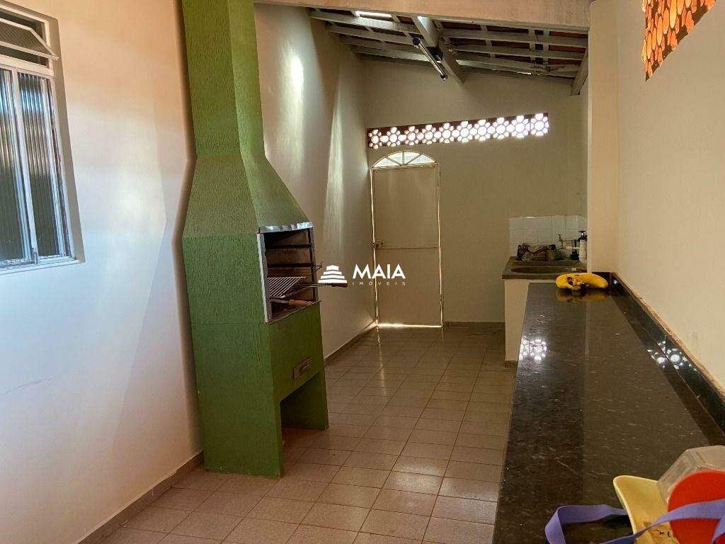 Casa à venda no Conjunto Guanabara: 