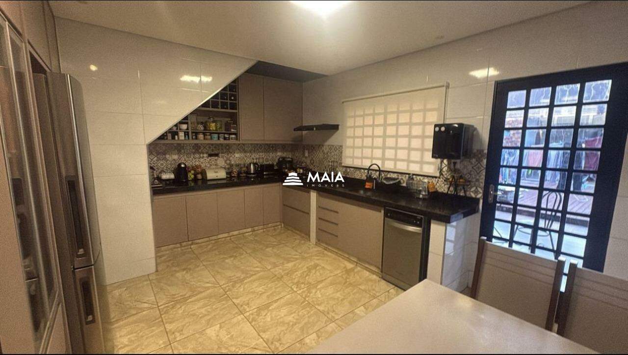 Casa à venda no Jardim Elza Amuí I: 