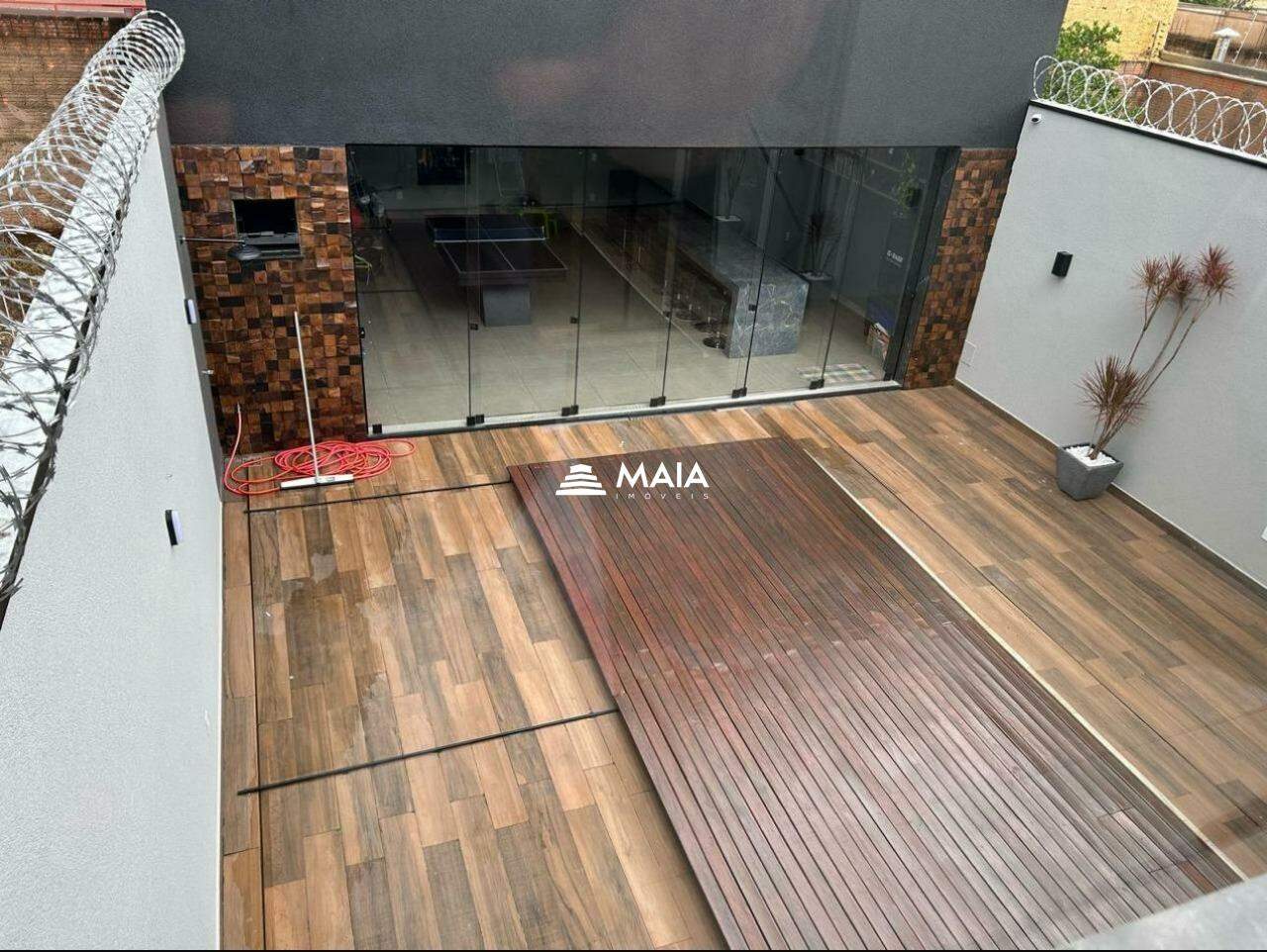 Casa à venda no Jardim Elza Amuí I: 