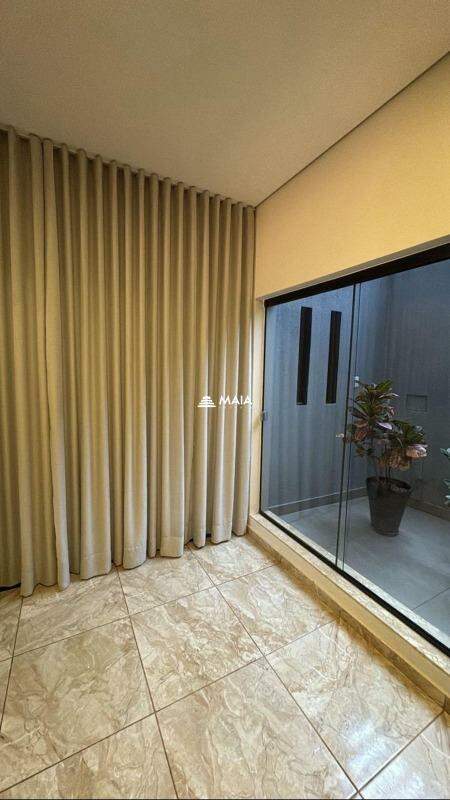 Casa à venda no Jardim Elza Amuí I: 