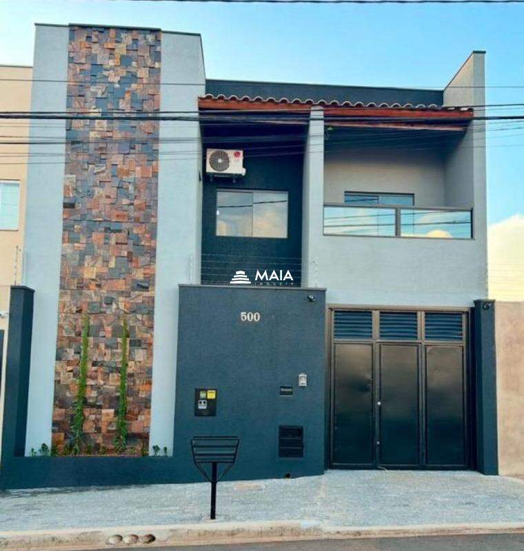 Casa à venda no Jardim Elza Amuí I: 