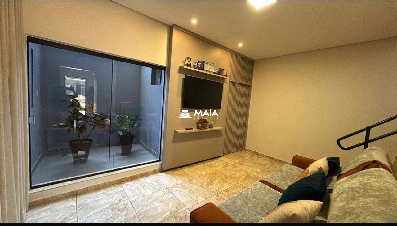 Casa à venda no Jardim Elza Amuí I: 