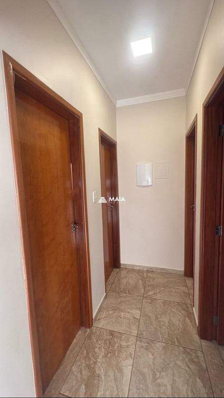 Casa à venda no Jardim Elza Amuí I: 