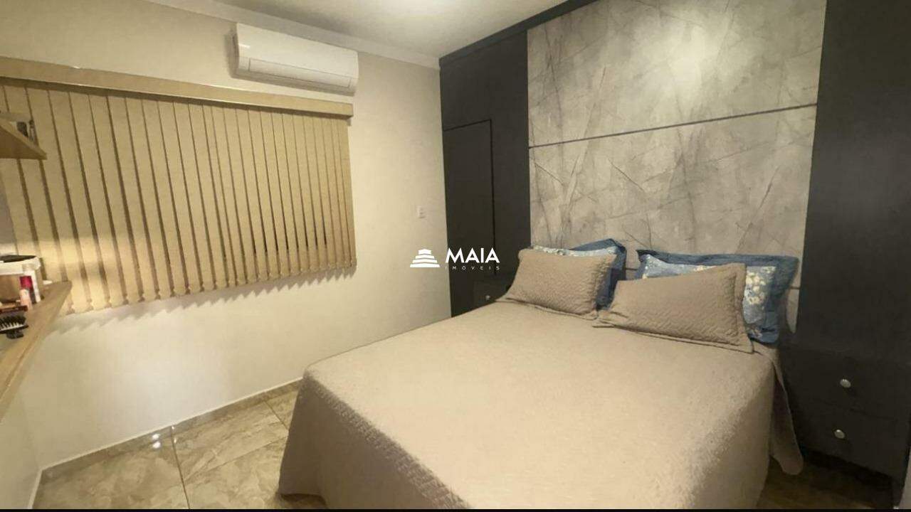 Casa à venda no Jardim Elza Amuí I: 