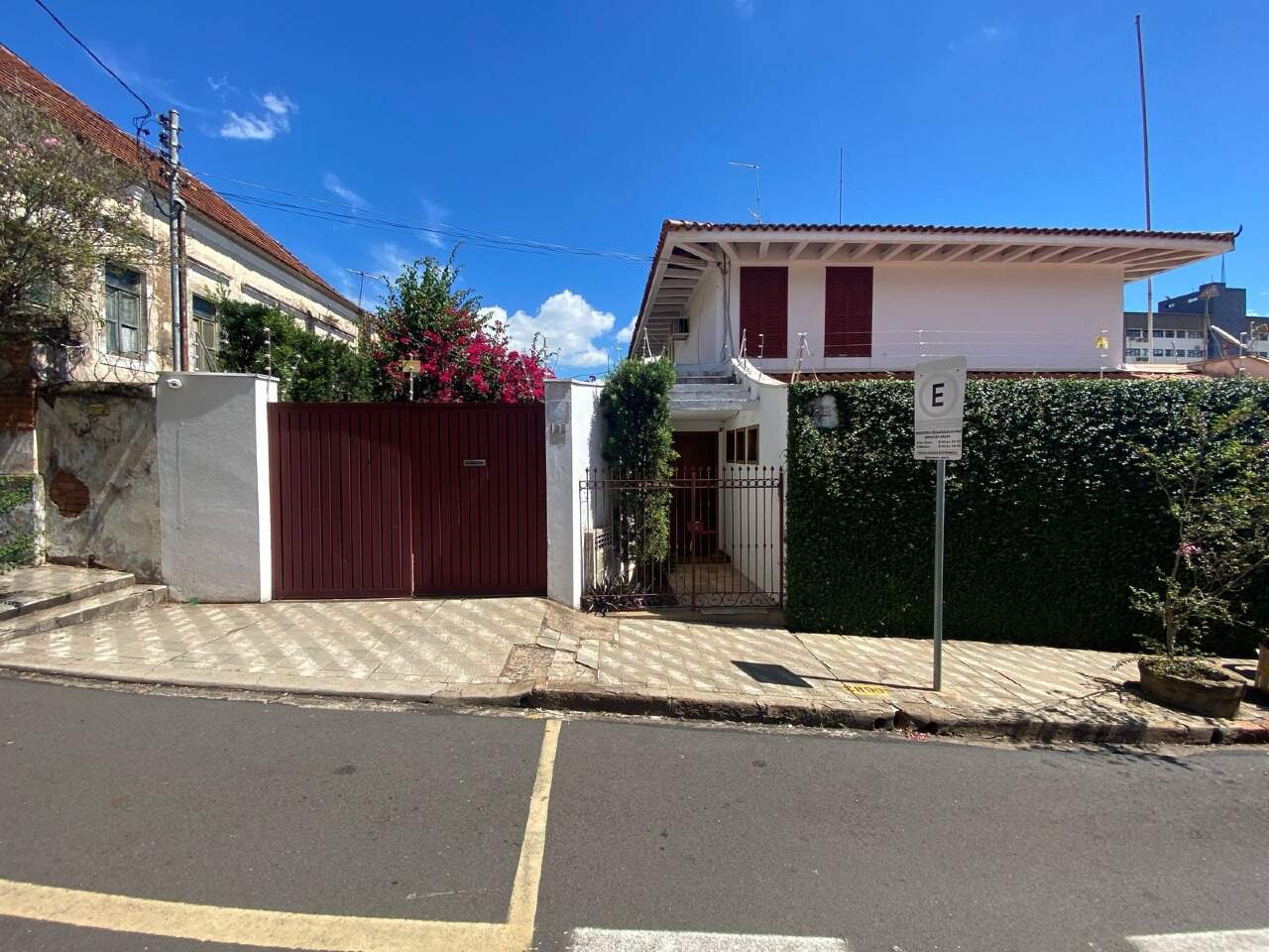 Casa para aluguel no Centro: 