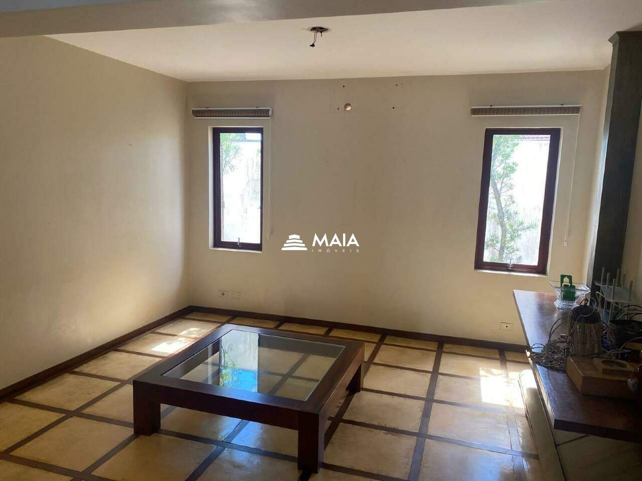 Casa para aluguel no Centro: 