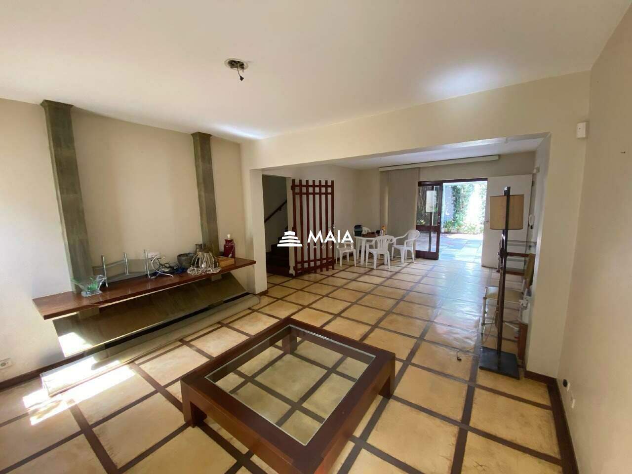 Casa para aluguel no Centro: 