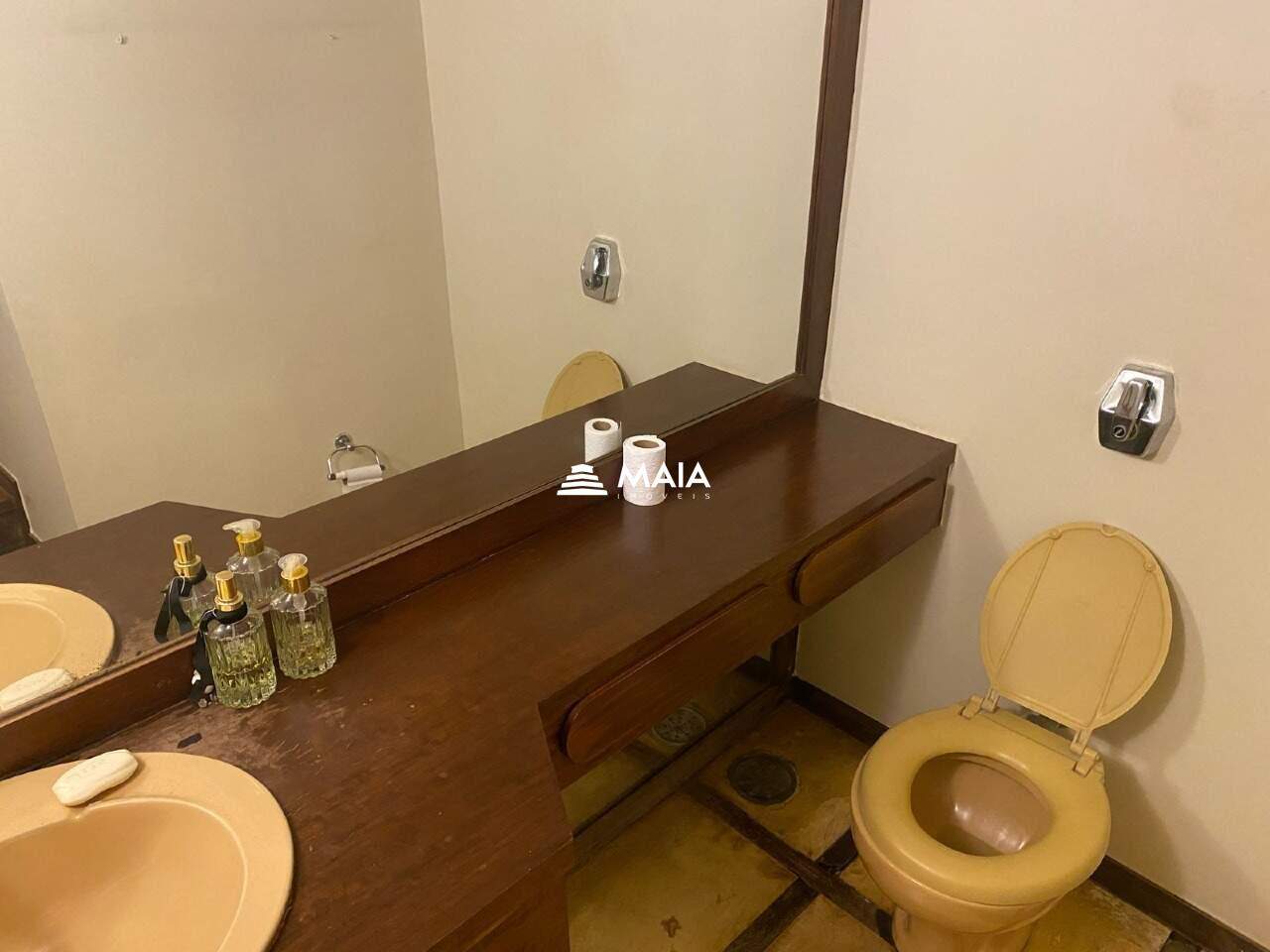 Casa para aluguel no Centro: 