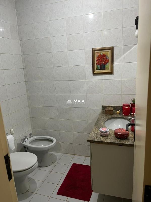 Apartamento para aluguel no Mercês: 