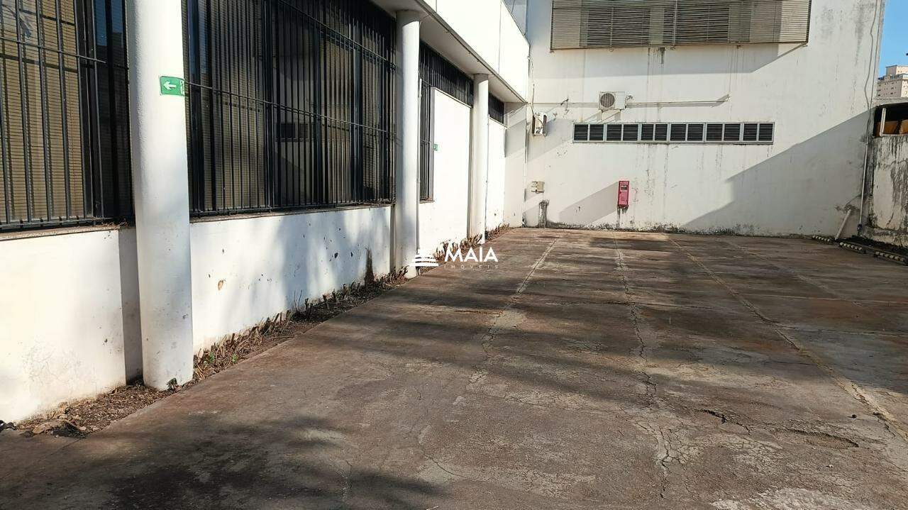 Comercial para aluguel no Mercês: 