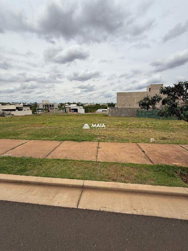 Terreno em Condomínio à venda no Damha III - Res. Uberaba: 