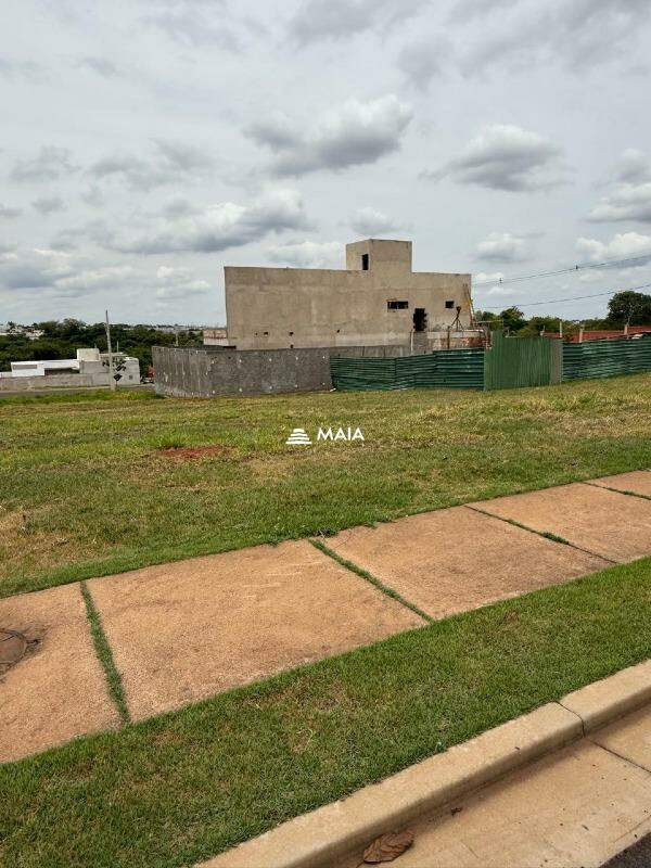 Terreno em Condomínio à venda no Damha III - Res. Uberaba: 