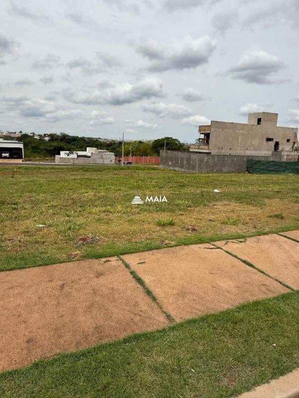 Terreno em Condomínio à venda no Damha III - Res. Uberaba: 