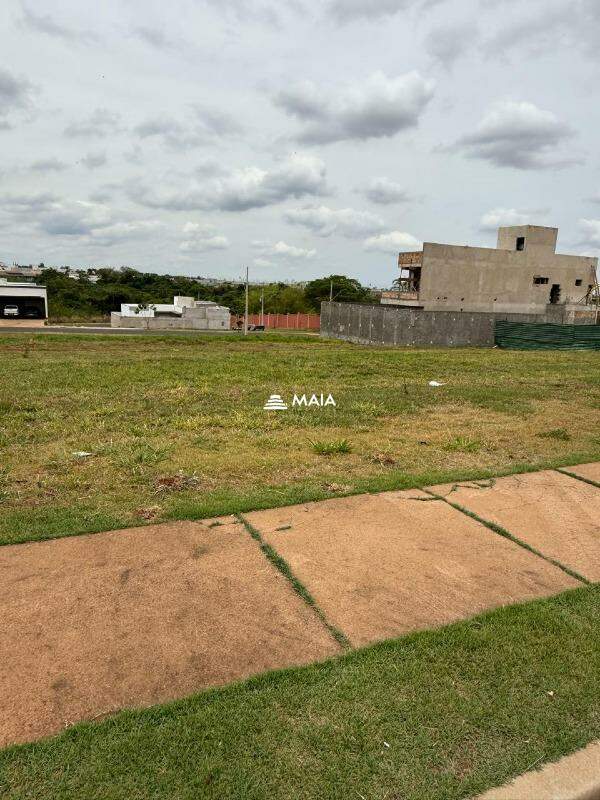 Terreno em Condomínio à venda no Damha III - Res. Uberaba: 