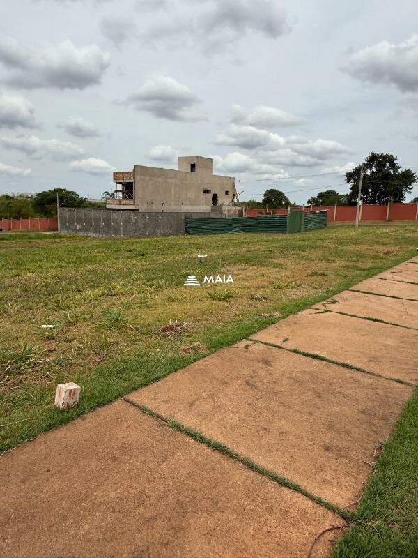 Terreno em Condomínio à venda no Damha III - Res. Uberaba: 