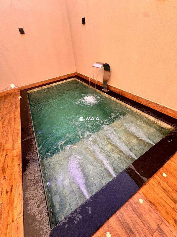 Casa à venda no Parque das Laranjeiras: 