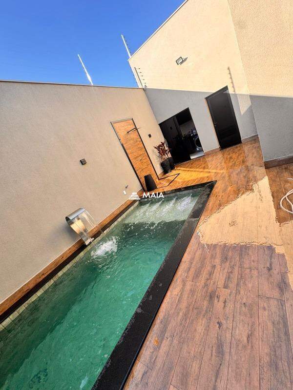 Casa à venda no Parque das Laranjeiras: 