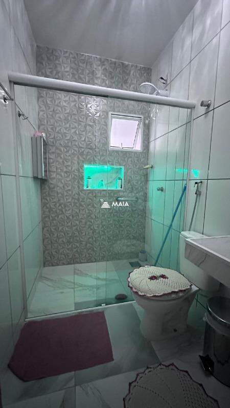 Casa de Condomínio à venda no Condomínio Vainice Andrade : 