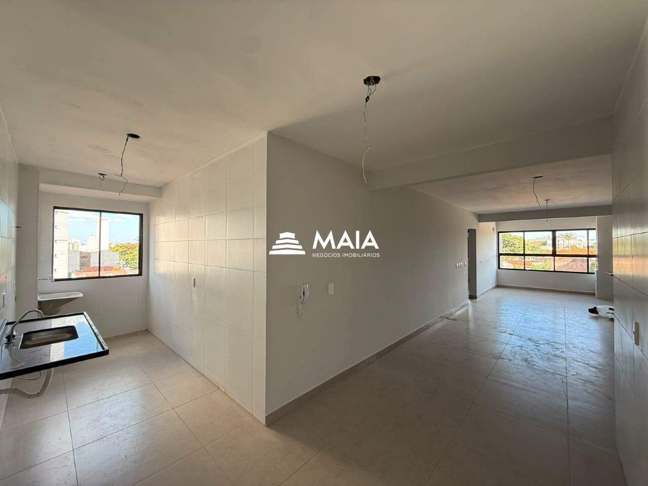 Apartamento à venda no Mercês: 