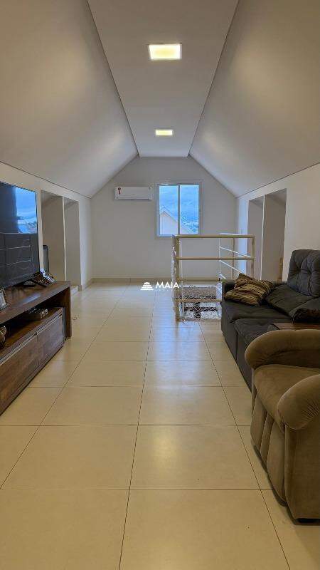 Casa de Condomínio à venda no Ayat, Club Residence: 