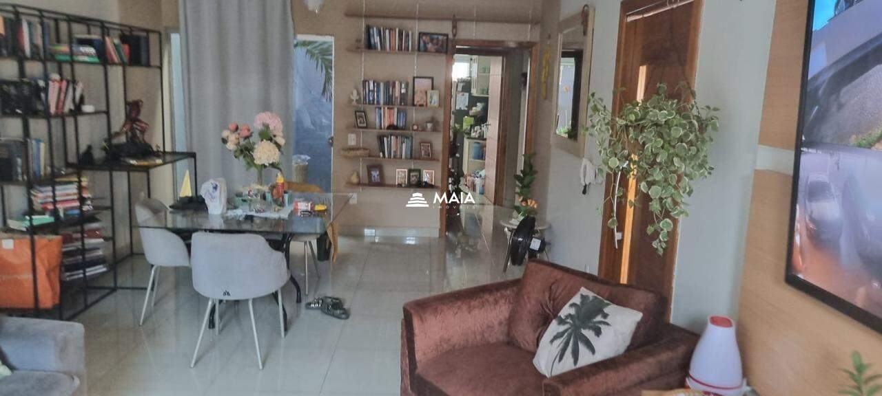 Casa à venda no Jardim Nenê Gomes: 