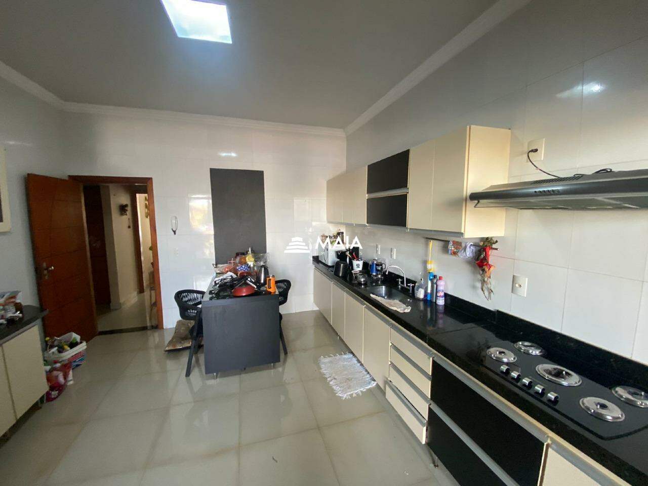 Casa à venda no Jardim Nenê Gomes: 