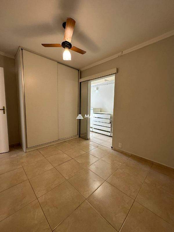 Casa de Condomínio à venda no Portal Beija Flor: 