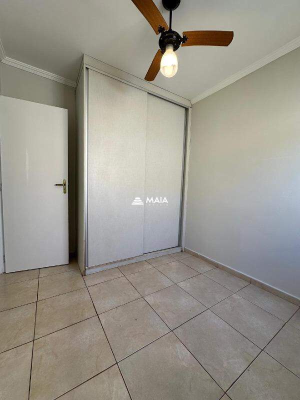 Casa de Condomínio à venda no Portal Beija Flor: 