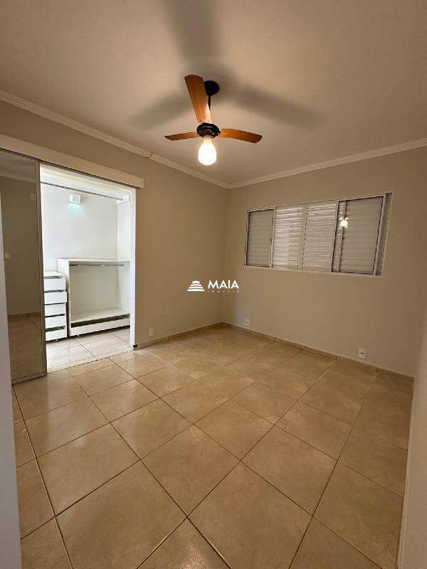 Casa de Condomínio à venda no Portal Beija Flor: 