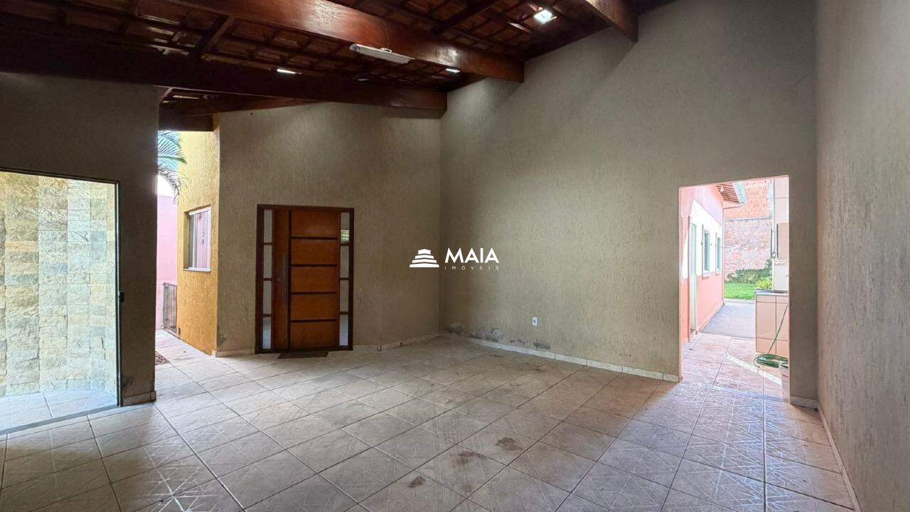 Casa à venda no Jardim Nenê Gomes: 