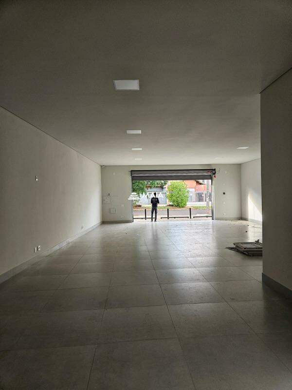 Comercial para aluguel no Mercês: 