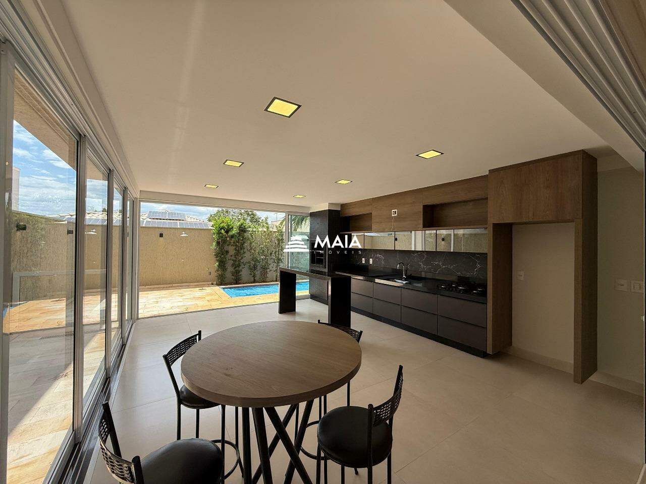 Casa de Condomínio à venda no Flamboyant III Resid. Park: 