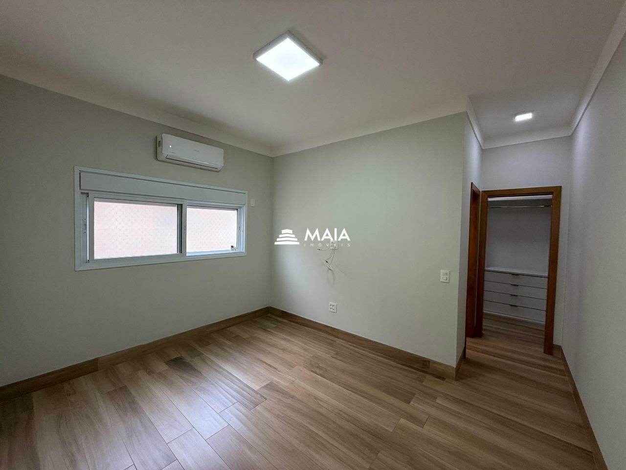 Casa de Condomínio à venda no Flamboyant III Resid. Park: 