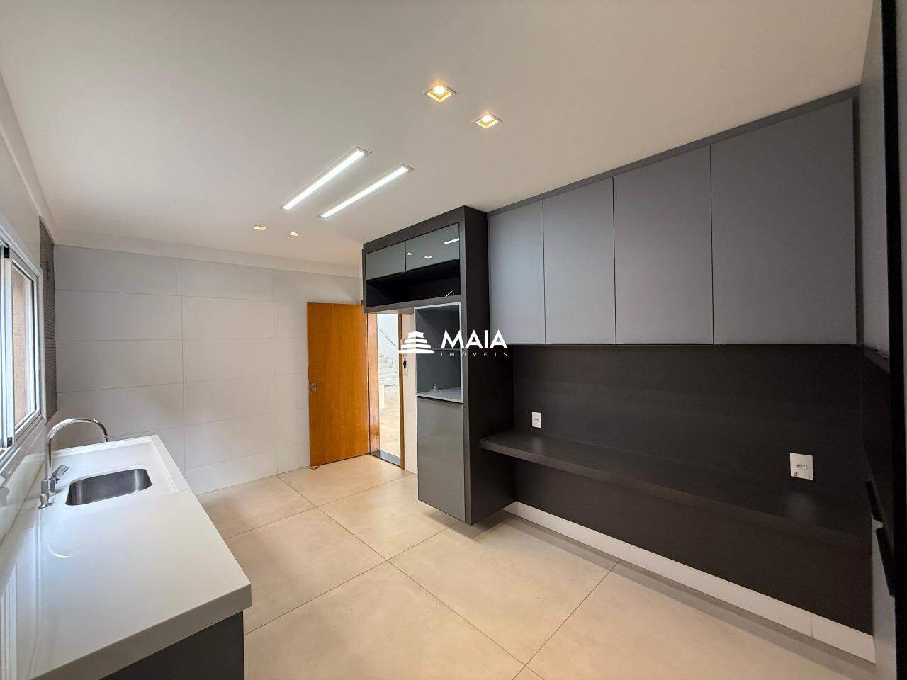 Casa de Condomínio à venda no Flamboyant III Resid. Park: 