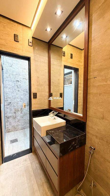 Casa à venda no Fabrício: 