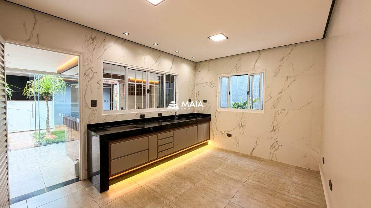 Casa à venda no Fabrício: 