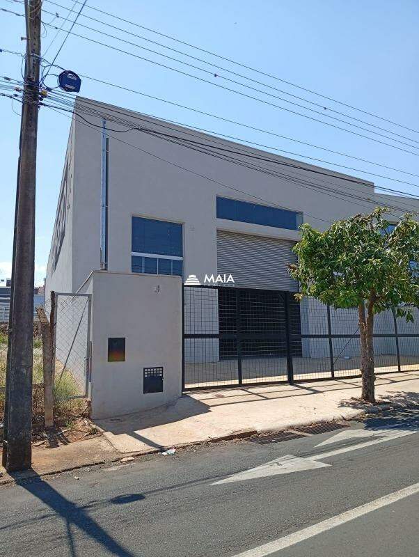 Galpão para aluguel no Leblon: 