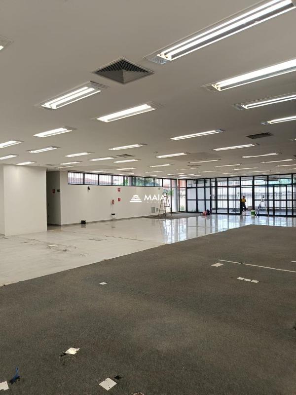 Comercial à venda no Mercês: 