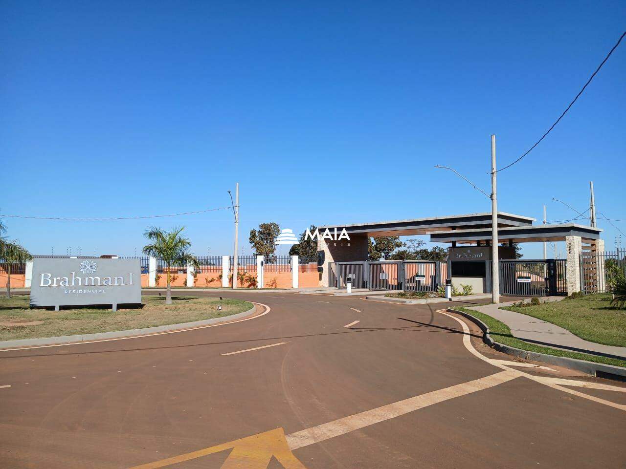 Terreno em Condomínio à venda no Condomínio Brahma I: 