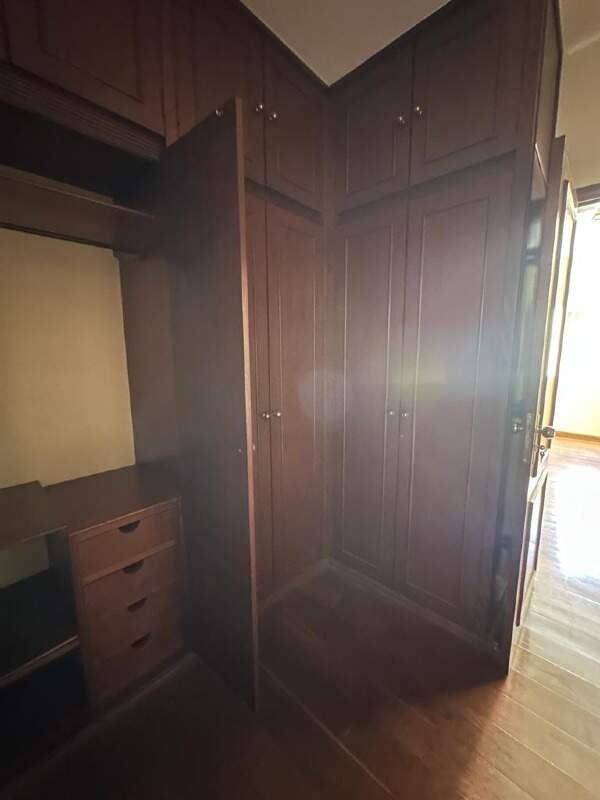 Casa para aluguel no Santa Marta: 