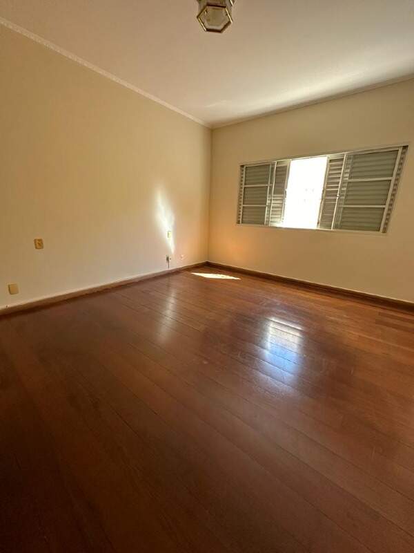 Casa para aluguel no Santa Marta: 