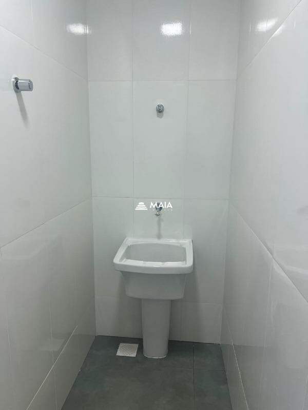 Galpão para aluguel no Antonia Cândida: 