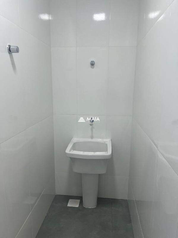 Galpão à venda no Antonia Cândida: 