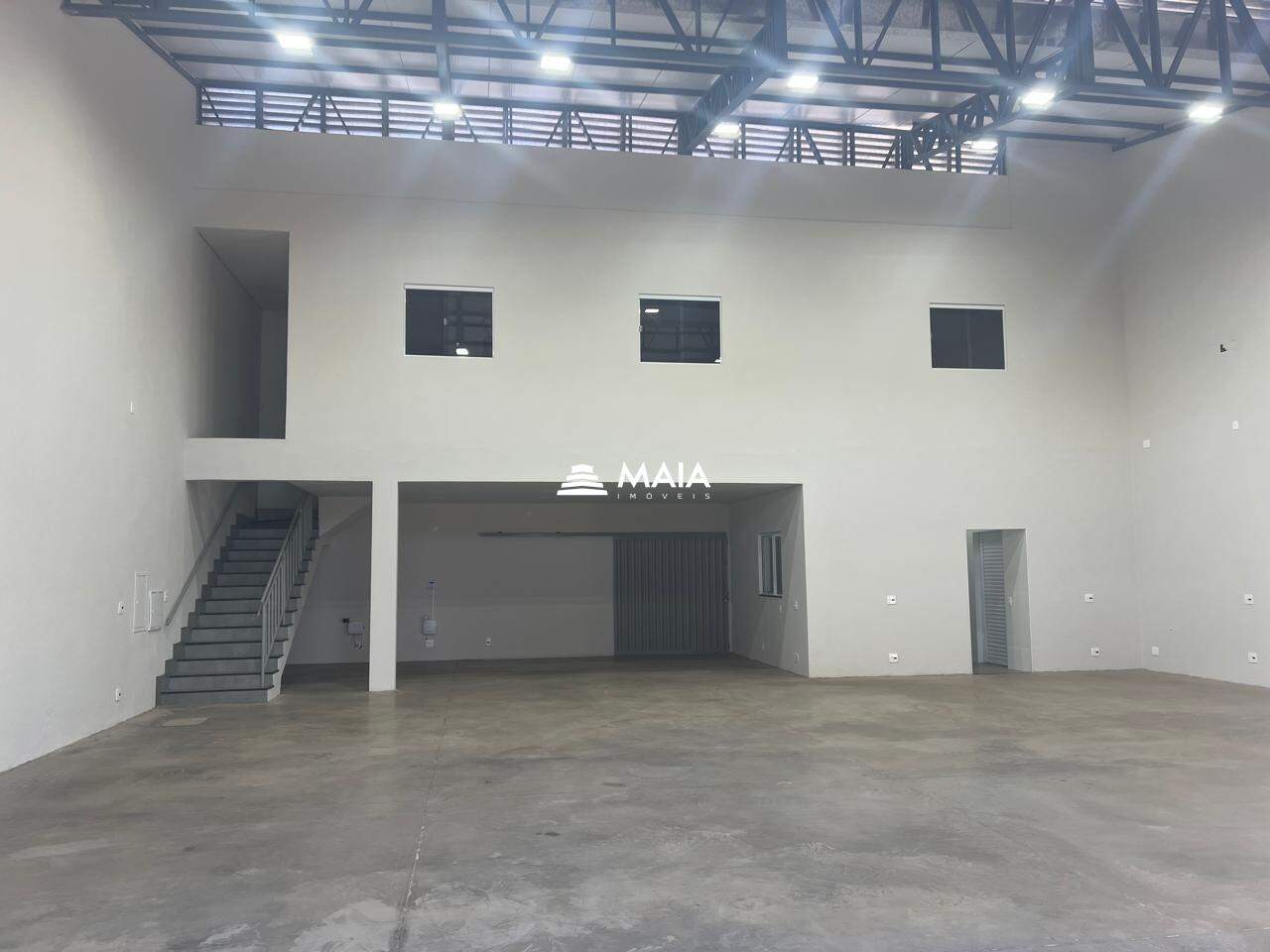 Galpão à venda no Antonia Cândida: 