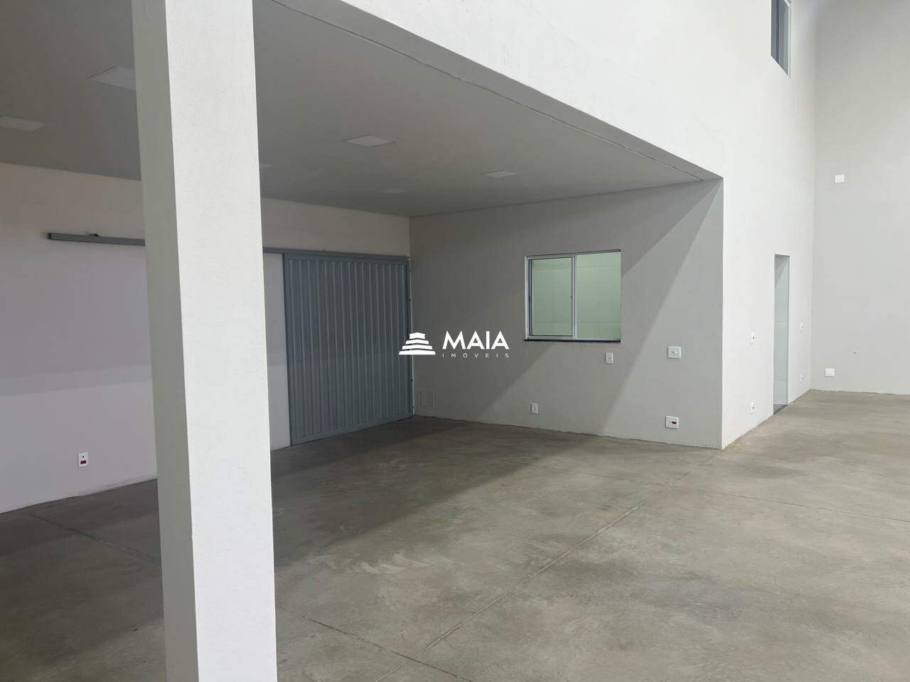 Galpão à venda no Antonia Cândida: 