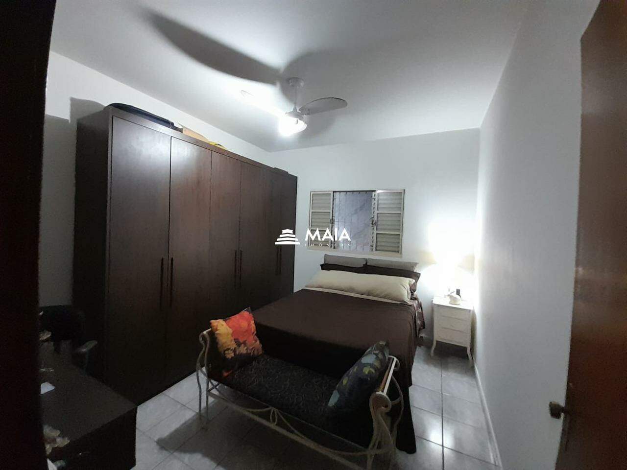 Casa à venda no Mercês: 